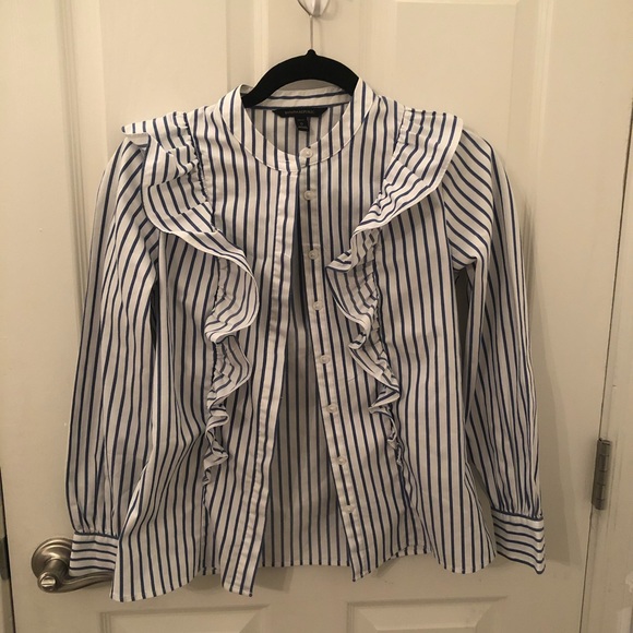 Banana Republic Tops - Banana Republic Button Up